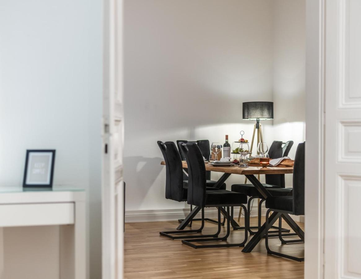 Hochwertige Altbauwohnung Im Modernen Stil In Wiesbaden - Kueche - Terrasse - Wlan - Zentral Kültér fotó