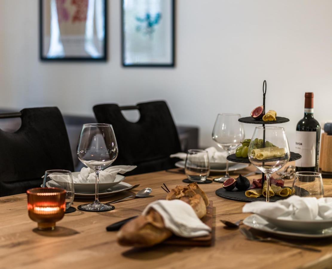 Hochwertige Altbauwohnung Im Modernen Stil In Wiesbaden - Kueche - Terrasse - Wlan - Zentral Kültér fotó