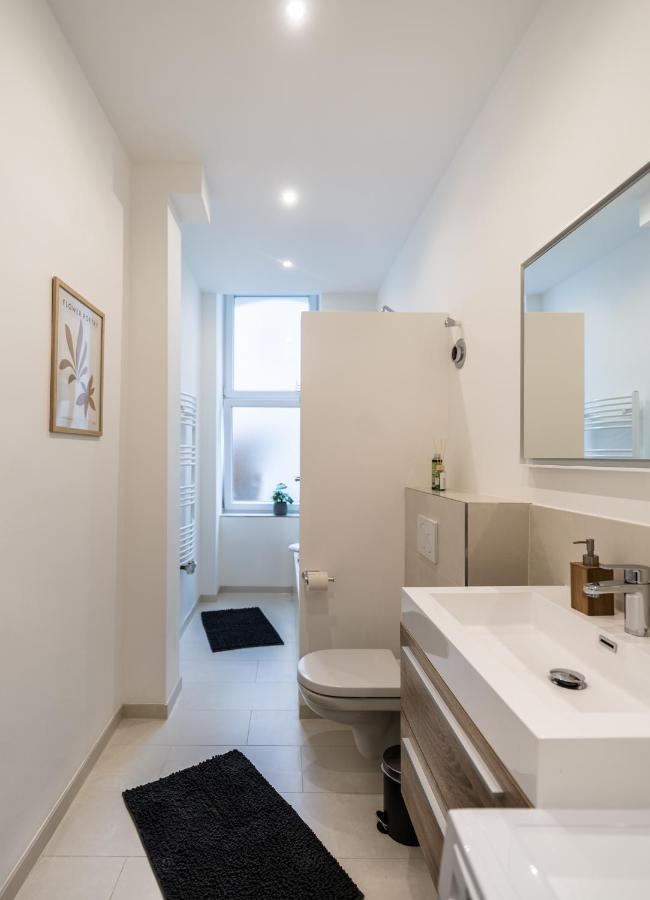 Hochwertige Altbauwohnung Im Modernen Stil In Wiesbaden - Kueche - Terrasse - Wlan - Zentral Kültér fotó